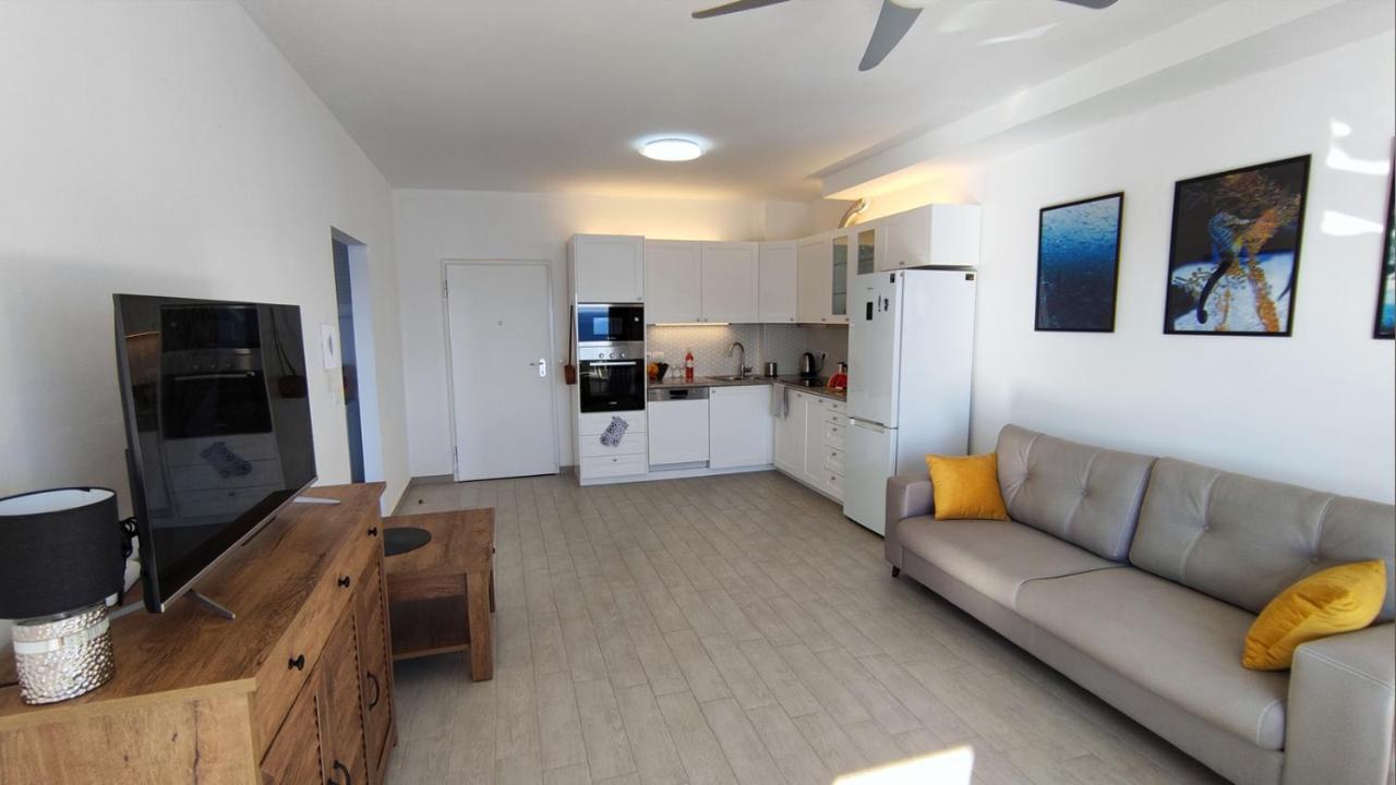 Nautilus Apartment Premium Sarandë エクステリア 写真