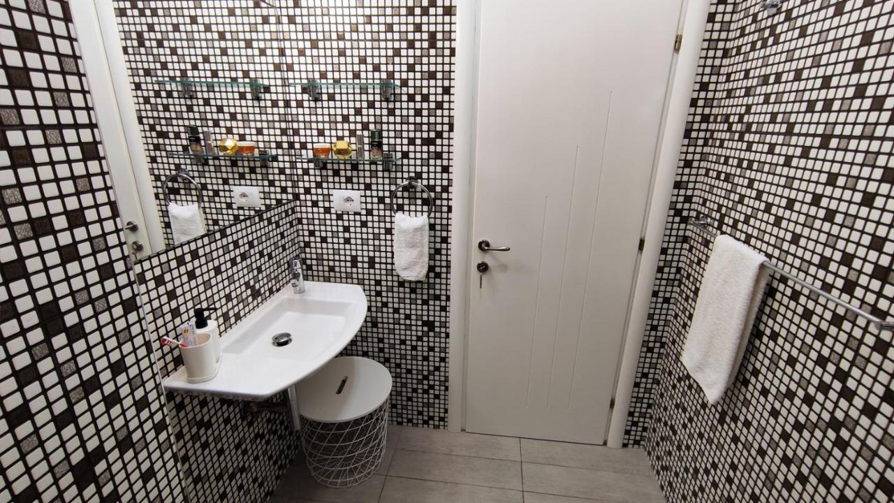 Nautilus Apartment Premium Sarandë エクステリア 写真